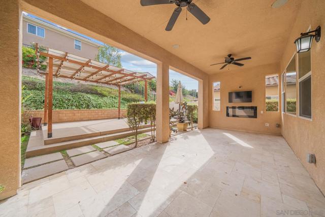 1797 Santa Christina Ave, Chula Vista CA: https://media.crmls.org/mediaz/7288198c-6d73-45a4-b7c7-f9b60f89c09a.jpg