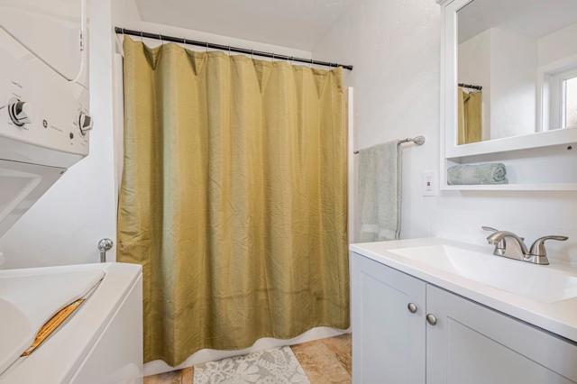 18 Linden Road, Watsonville CA: https://media.crmls.org/mediaz/72888db3-479c-46ae-a53e-2deab2fbae9b.jpg