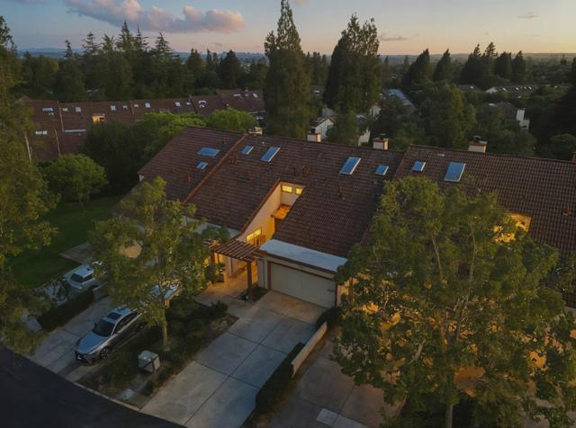 3585 Flint Creek Drive, San Jose CA: https://media.crmls.org/mediaz/7288938f-033f-4076-997a-76e89c70e81c.jpg