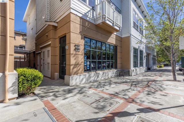 Image 32 of 46 For 228 1st St  