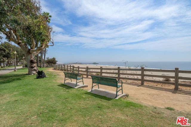 446 San Vicente Boulevard, 106 photo 31