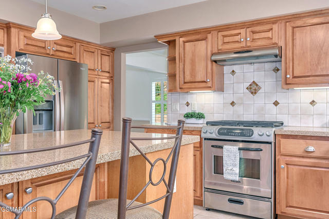 5506 Evita Court, Agoura Hills CA: https://media.crmls.org/mediaz/7289f55c-6a96-4e7f-8013-b0744348b404.jpg