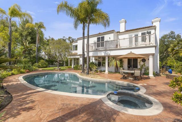 2505 Monterey Glen, Escondido CA: https://media.crmls.org/mediaz/728b0509-f391-4e8e-91fc-db2267a35854.jpg