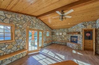 8697 Dyer Road, Salinas CA: https://media.crmls.org/mediaz/728bc8b0-c017-40b1-927d-f8ba8bc40b70.jpg