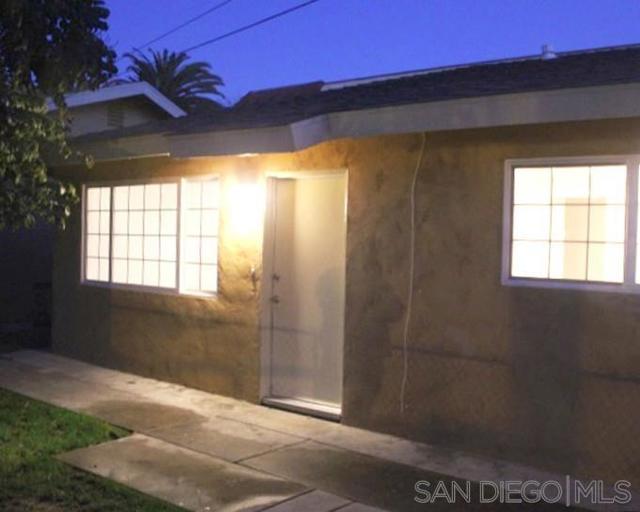 520 Glover AVE, Chula Vista CA: https://media.crmls.org/mediaz/728bda0e-0c40-4009-a2b1-9290a7070525.jpg