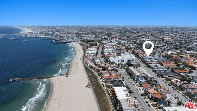 612 Catalina Avenue, Redondo Beach, California 90277, ,Residential Income,Sold,Catalina,25536287