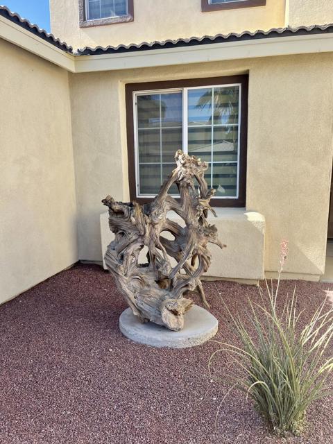 82602 Tivoli, Indio CA: https://media.crmls.org/mediaz/728c3493-7b35-4730-a23b-d19f5b273c86.jpg