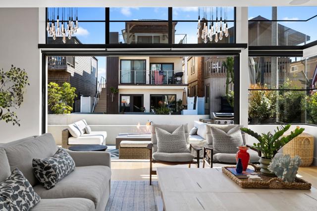 Detail Gallery Image 54 of 72 For 119 41st St, Newport Beach,  CA 92663 - 3 Beds | 5 Baths