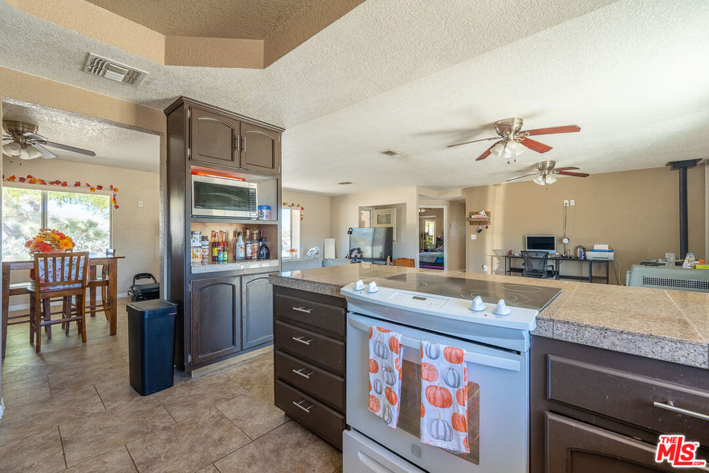 MLS #25619757 image #14