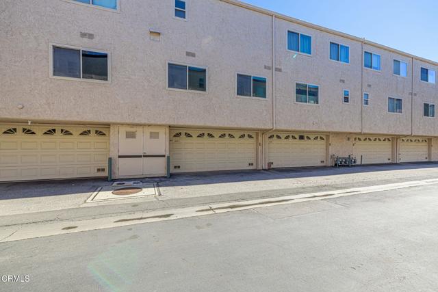 Detail Gallery Image 45 of 48 For 22239 1/4 Erwin St, Woodland Hills,  CA 91367 - 2 Beds | 2 Baths