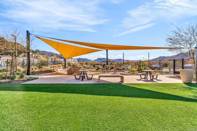 Detail Gallery Image 23 of 52 For 35182 Orchard Trl, Fallbrook,  CA 92028 - 4 Beds | 3 Baths