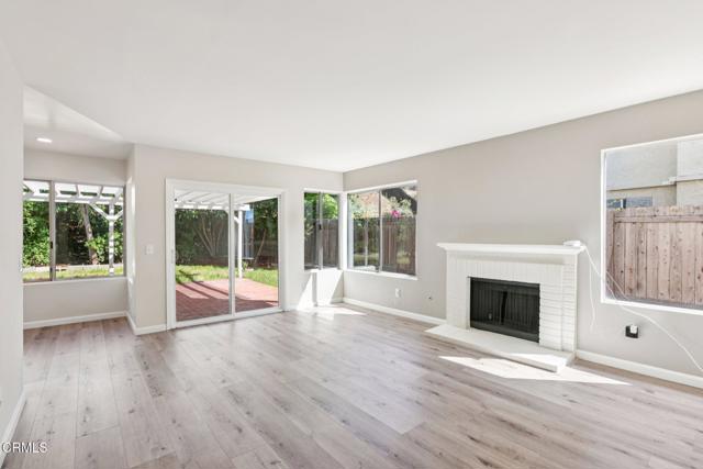 Detail Gallery Image 9 of 48 For 5451 Summerfield St, Camarillo,  CA 93012 - 4 Beds | 3 Baths