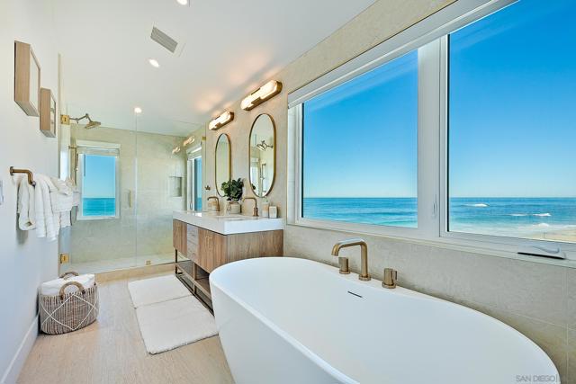 303 Sea Lane, La Jolla CA: https://media.crmls.org/mediaz/72907e8c-b42d-4fff-8c1b-066bfcc05381.jpg