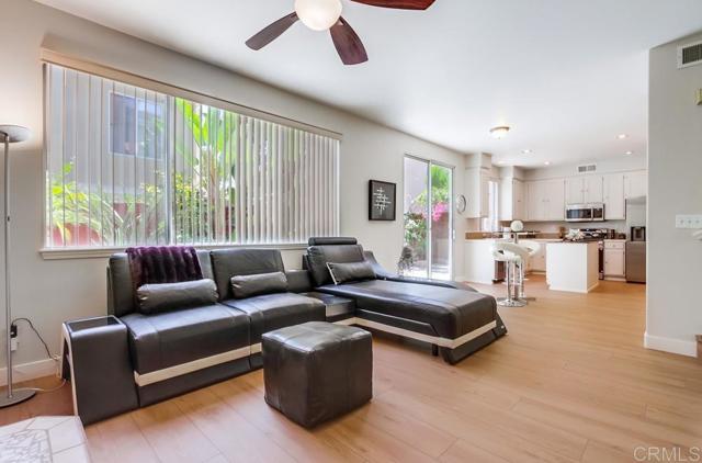 Detail Gallery Image 8 of 45 For 4455 Milano Way, Oceanside,  CA 92057 - 4 Beds | 2/1 Baths