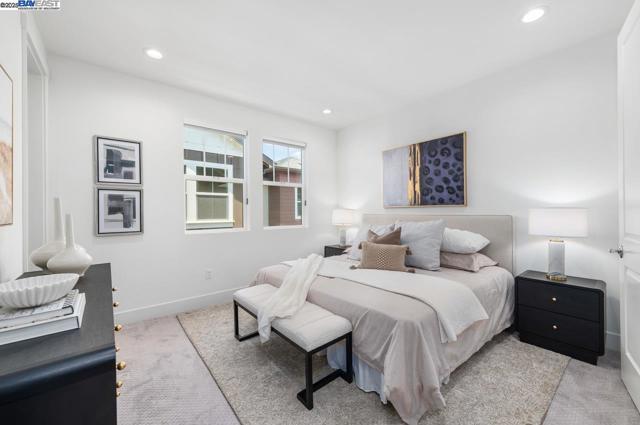 1416 Julia Ln, Concord CA: https://media.crmls.org/mediaz/72913274-b98f-41de-a7f6-c031e93c8f5e.jpg