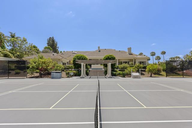 17124 Circa Oriente, Rancho Santa Fe CA: https://media.crmls.org/mediaz/72917165-2162-4d12-a687-fed0fa008db3.jpg