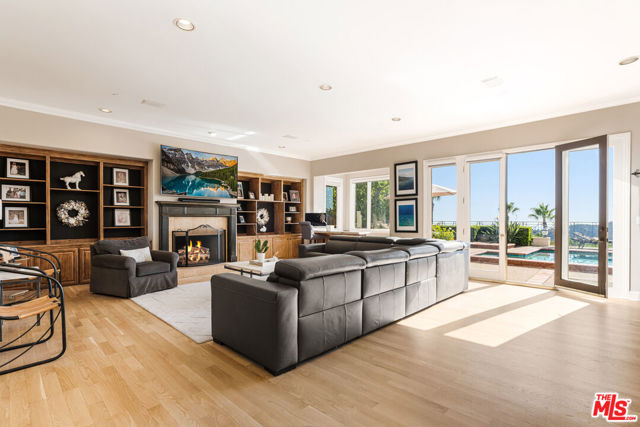 Drew Fenton | 16742 Via Pacifica Pacific Palisades CA | MLS: 7348440