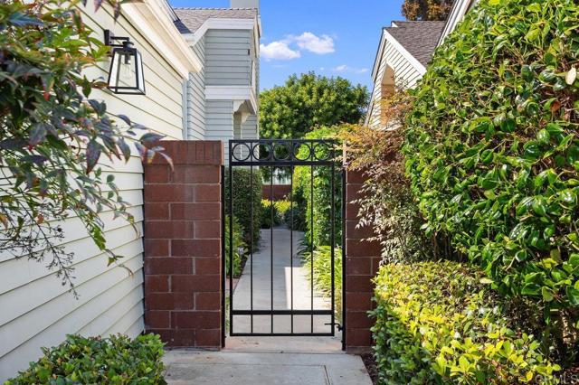 820 Daphne Court, Carlsbad CA: https://media.crmls.org/mediaz/7292590b-dbdd-49c0-aae2-4c1e63ae96cf.jpg