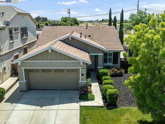 1178 Tropicana Ln, Brentwood CA: https://media.crmls.org/mediaz/7292cbe6-d718-441b-a18b-253114debdde.jpg