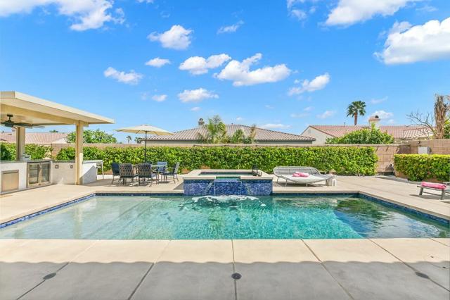 44830 Via Mirabel, La Quinta CA: https://media.crmls.org/mediaz/729426d6-7dde-4073-ac71-934c919ae3c3.jpg