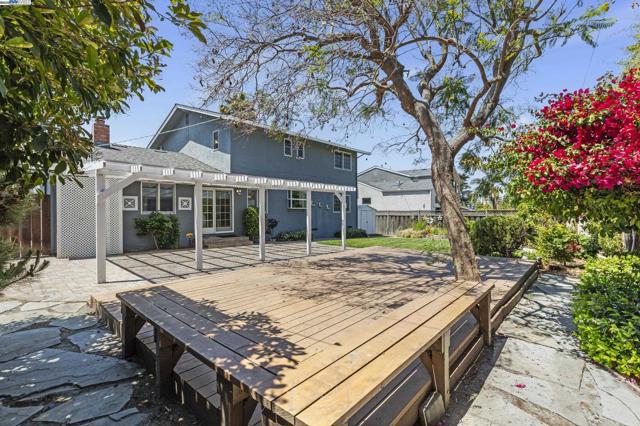 41938 Via San Carlos, Fremont CA: https://media.crmls.org/mediaz/7294563c-e8cc-46c2-aa68-3007425ed76e.jpg