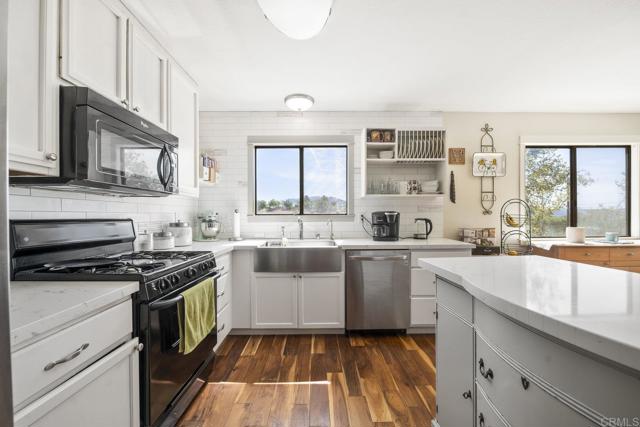 Detail Gallery Image 2 of 29 For 29998 Mac Tan Rd, Valley Center,  CA 92082 - 3 Beds | 2 Baths