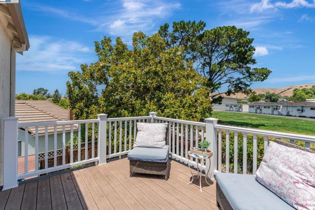 483 Becado Place, Fremont CA: https://media.crmls.org/mediaz/7294b553-65af-4f8d-a197-523e84e96412.jpg
