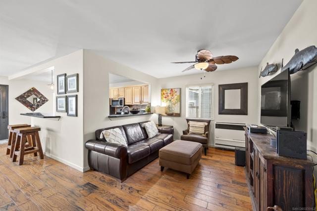 715 Toulon Ct, Outside Area (Inside Ca) CA: https://media.crmls.org/mediaz/72957161-9830-45d8-be6d-0dce6ac3eaed.jpg