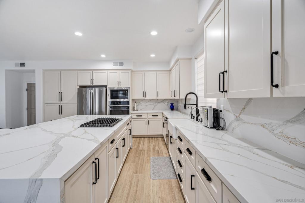 550 Echo Lane - photo 8