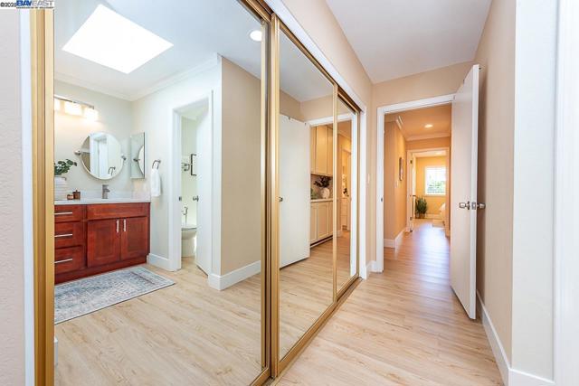 33036 Soquel St, Union City CA: https://media.crmls.org/mediaz/7296b1f3-26c9-4a99-be51-e86fc99b49c2.jpg