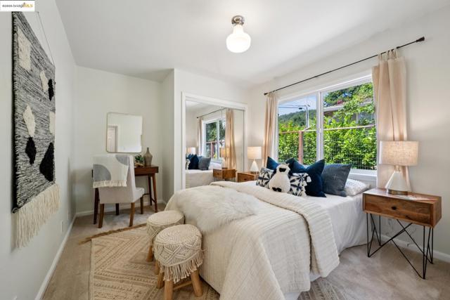 184 Lombardy Ln, Orinda CA: https://media.crmls.org/mediaz/729800d7-b3fd-4ee0-ac2c-d377c6aeb468.jpg