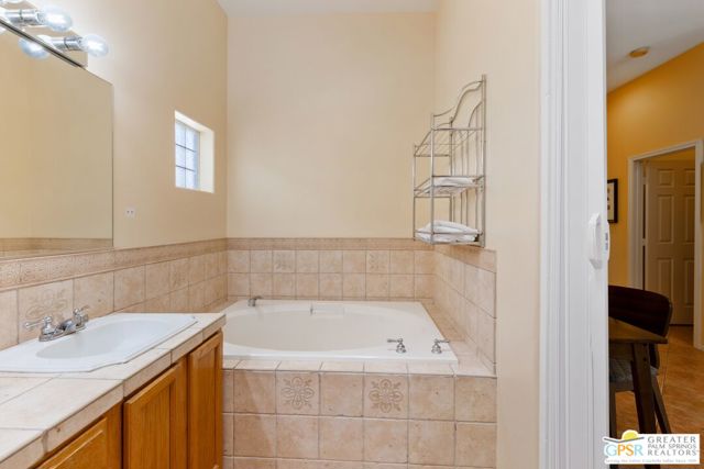 54465 Avenida Rubio, La Quinta CA: https://media.crmls.org/mediaz/729817a2-bc36-4ff6-9417-682a2dc47c1e.jpg