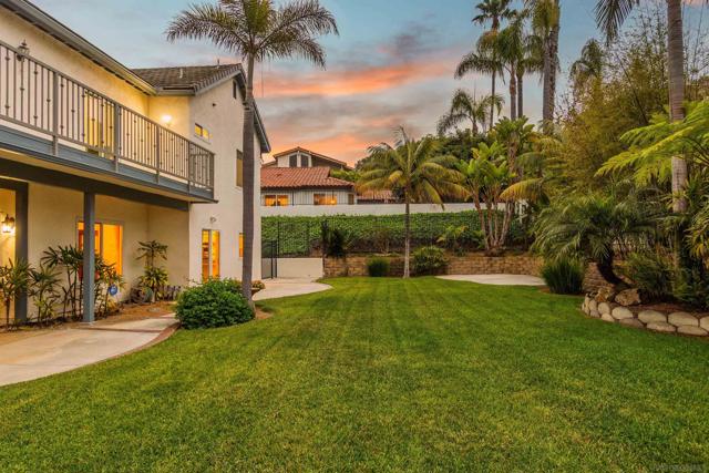 6823 Corintia St, Carlsbad CA: https://media.crmls.org/mediaz/7298799c-9b03-42d9-9bd8-5aca81e4081a.jpg