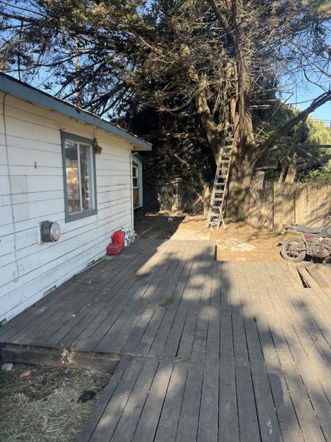 207 Grandview Street, Santa Cruz CA: https://media.crmls.org/mediaz/72988f52-b692-44aa-a332-a71a0487d0a3.jpg