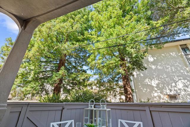 550 El Camino Real, Burlingame CA: https://media.crmls.org/mediaz/72995f9b-5d14-4814-ac3e-ae2824590c2f.jpg