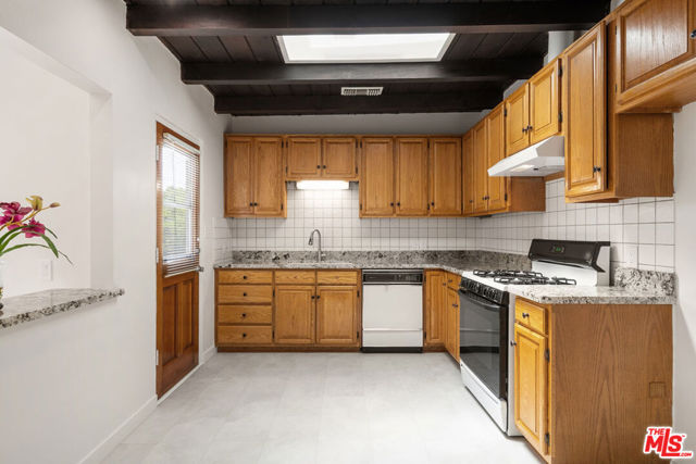 2808 Weidermeyer Avenue, Arcadia CA: https://media.crmls.org/mediaz/7299ff0c-6f79-4940-8945-8158ab03bb50.jpg