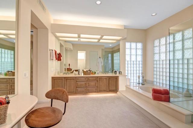 241 Arrowhead Drive, Palm Desert, CA 92211