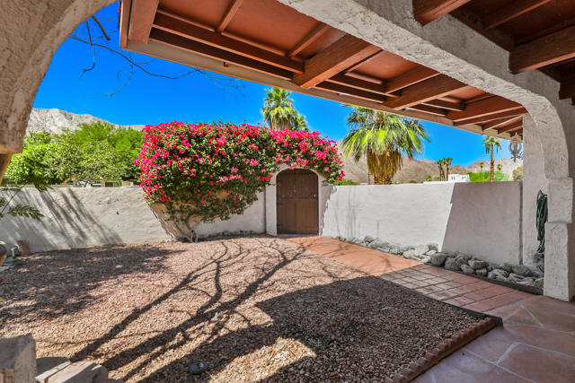 52600 Avenida Herrera, La Quinta CA: https://media.crmls.org/mediaz/729c9dea-c8d2-4719-a194-c9945b26797f.jpg
