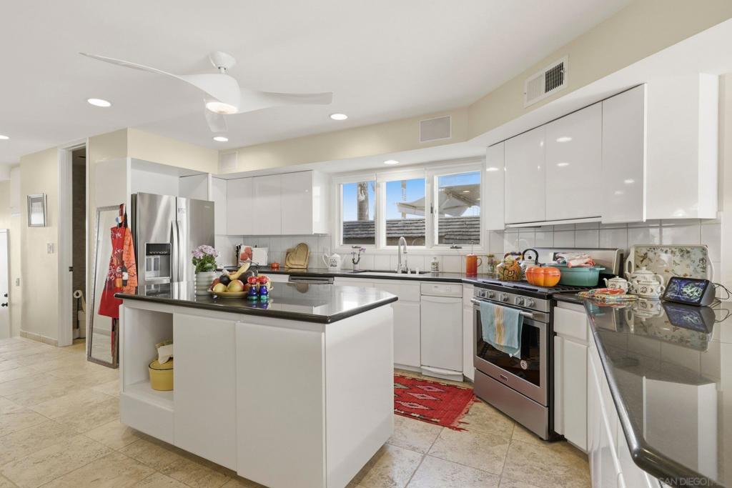 2954 Bayside Walk - photo 12