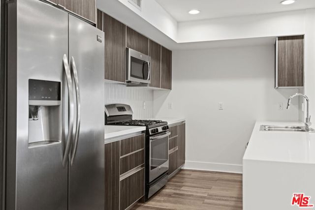 748 Wilcox Avenue, Los Angeles CA: https://media.crmls.org/mediaz/729d9c22-f8b2-4f48-ae7f-30bbf3bba28c.jpg