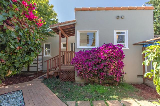 212 Gilbert Avenue, Menlo Park CA: https://media.crmls.org/mediaz/729dbc9b-0819-4cb8-a749-8a0dea70cfaf.jpg