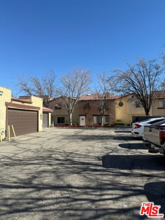 1700 Avenue Q14, Palmdale, California 93550, 3 Bedrooms Bedrooms, 0 ,2 BathroomsBathrooms,Condominium,For Sale,Avenue Q14,0,26641453 1700 Avenue Q14, Palmdale, California 93550, 3 Bedrooms Bedrooms, 0 ,2 BathroomsBathrooms,Condominium,For Sale,Avenue Q14,0,26641453