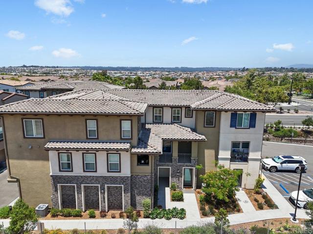 Detail Gallery Image 35 of 40 For 13480 Lopelia Meadows Pl #104,  San Diego,  CA 92130 - 2 Beds | 2/1 Baths