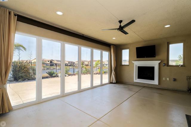 Image 27 of 60 For 17723 Griswold Ct