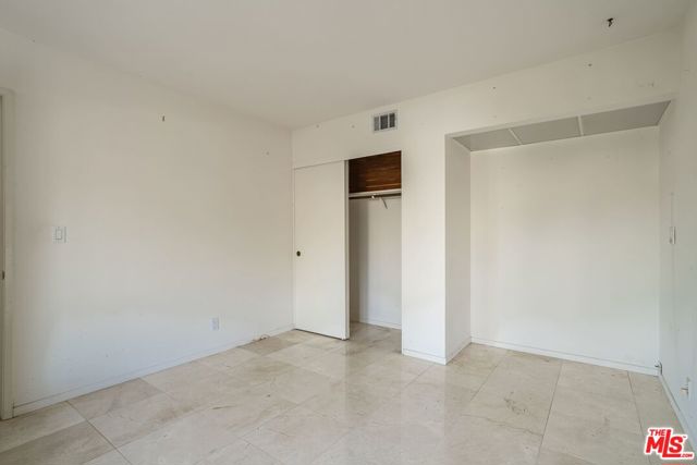 343 Santa Helena, Solana Beach CA: https://media.crmls.org/mediaz/72a24081-410e-4068-ba61-bd8b57c49fbd.jpg