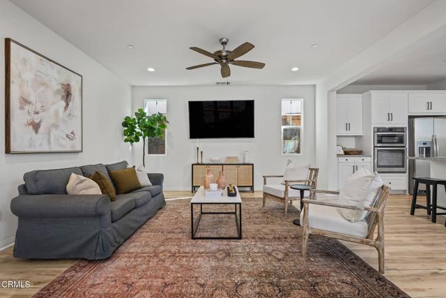 Detail Gallery Image 6 of 37 For 580 Alabama St, Ventura,  CA 93001 - 4 Beds | 3 Baths