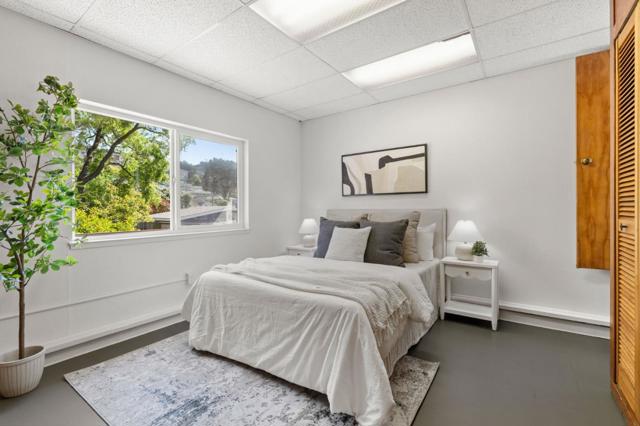 478 Paloma Avenue, Pacifica CA: https://media.crmls.org/mediaz/72a573c4-674d-4786-a52e-d49e346258d9.jpg