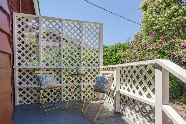 1124 Vancouver Avenue, Burlingame CA: https://media.crmls.org/mediaz/72a6c66f-f832-4545-989f-078931017ab9.jpg