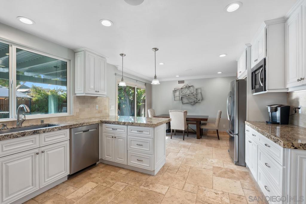 4346 Charger Blvd - photo 9