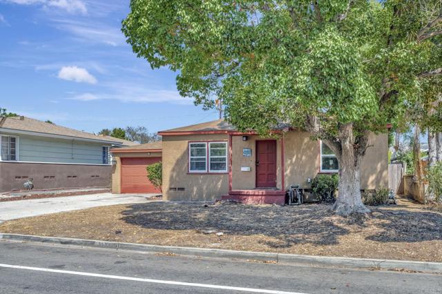 4371 Pomona Avenue, La Mesa CA: https://media.crmls.org/mediaz/72a7e4d0-d347-4369-8054-c4b5d9c3f2b6.jpg